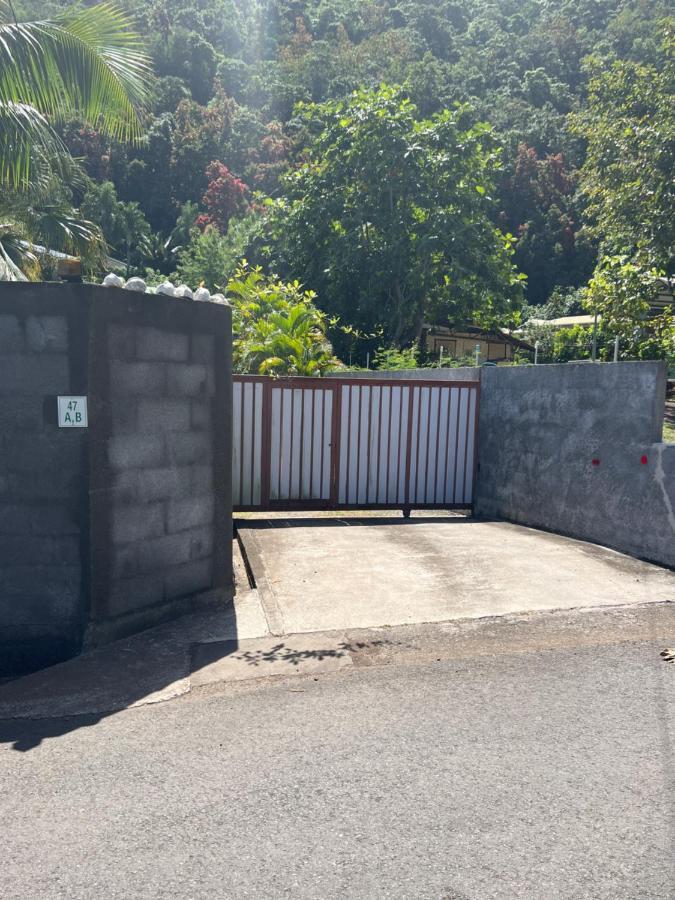 Fare Moehani Paea Exterior photo