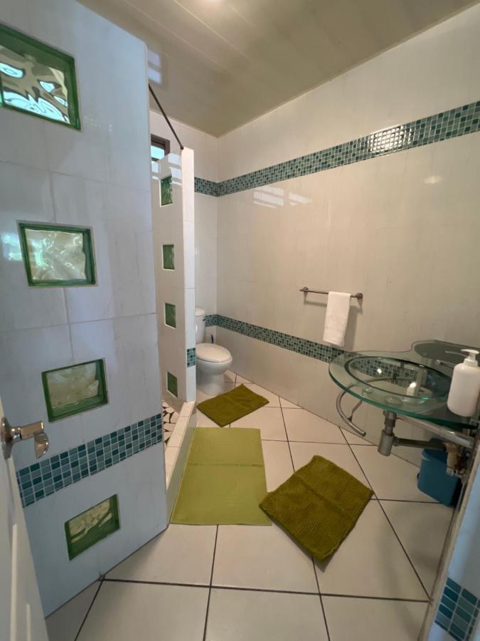 Fare Moehani Paea Exterior photo